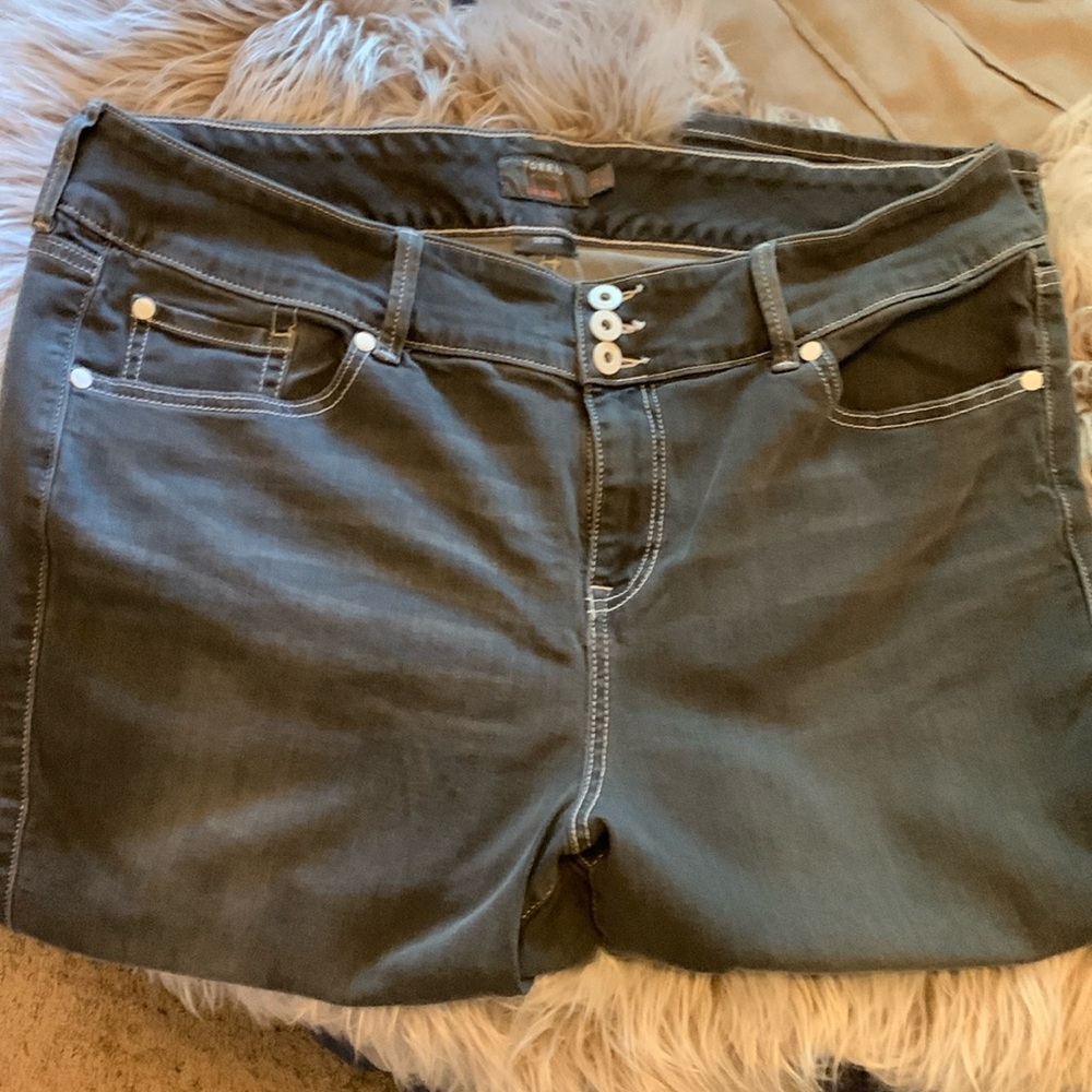 Torrid Super Soft Crop Jeggings